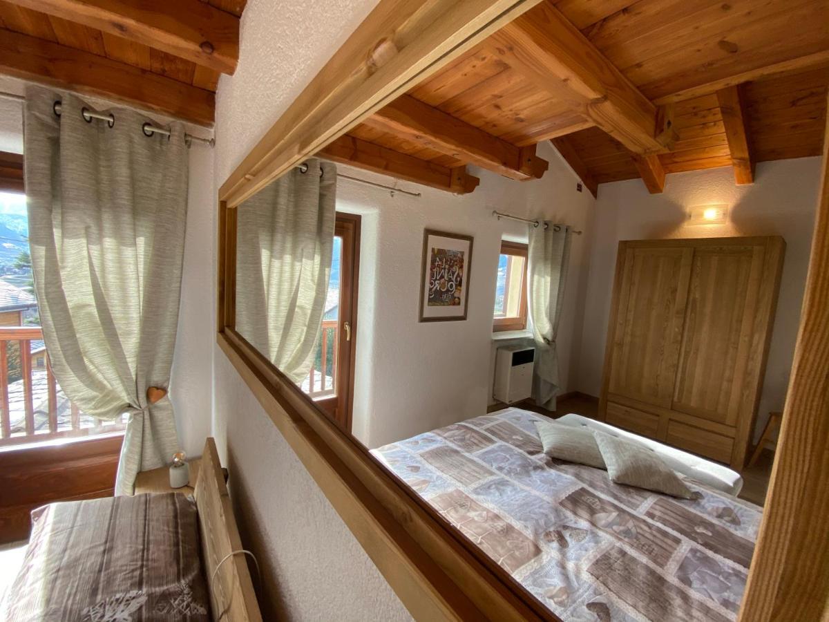 Apartamento Grenier Du Coeur Aosta Exterior foto