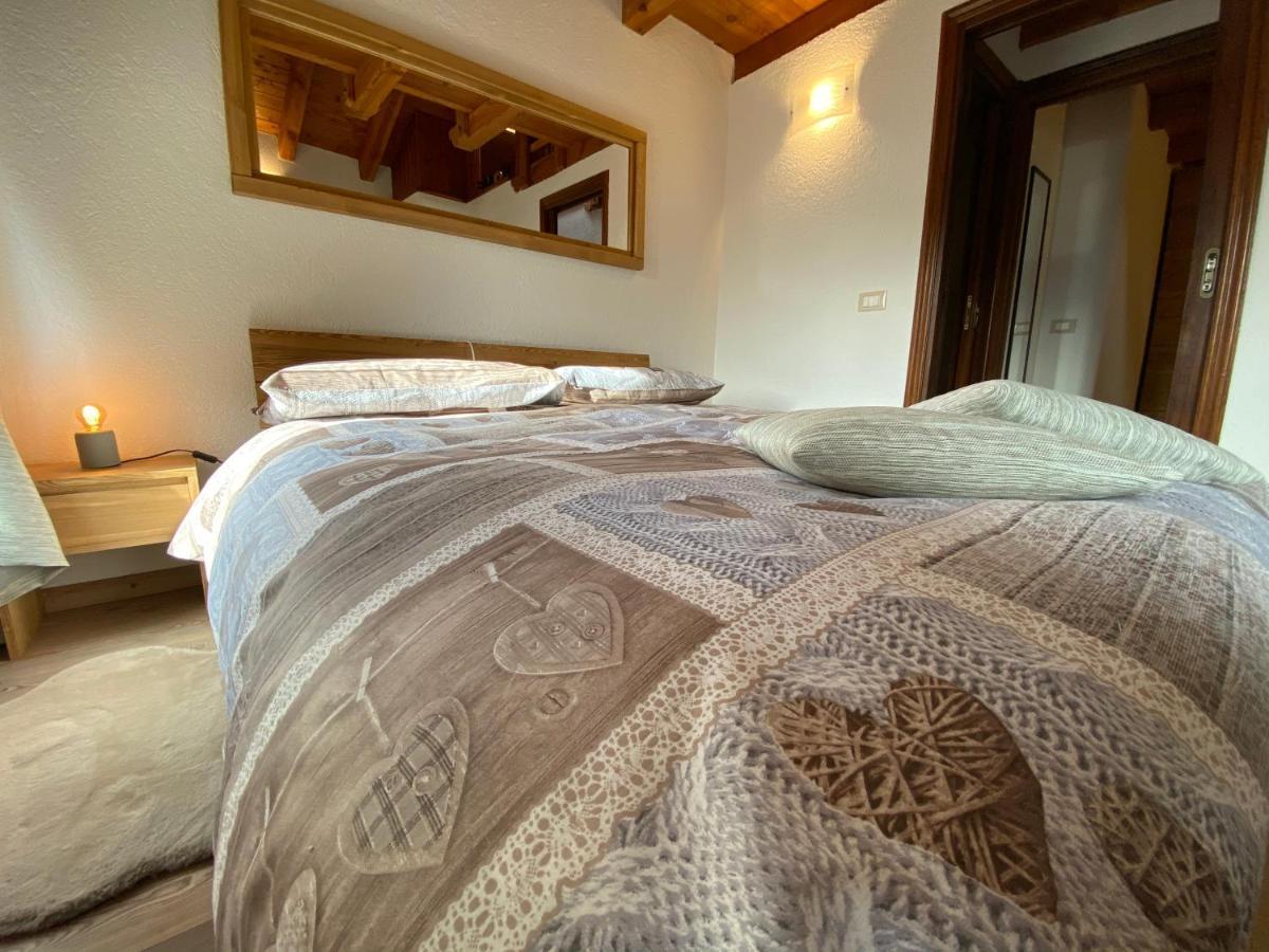 Apartamento Grenier Du Coeur Aosta Exterior foto