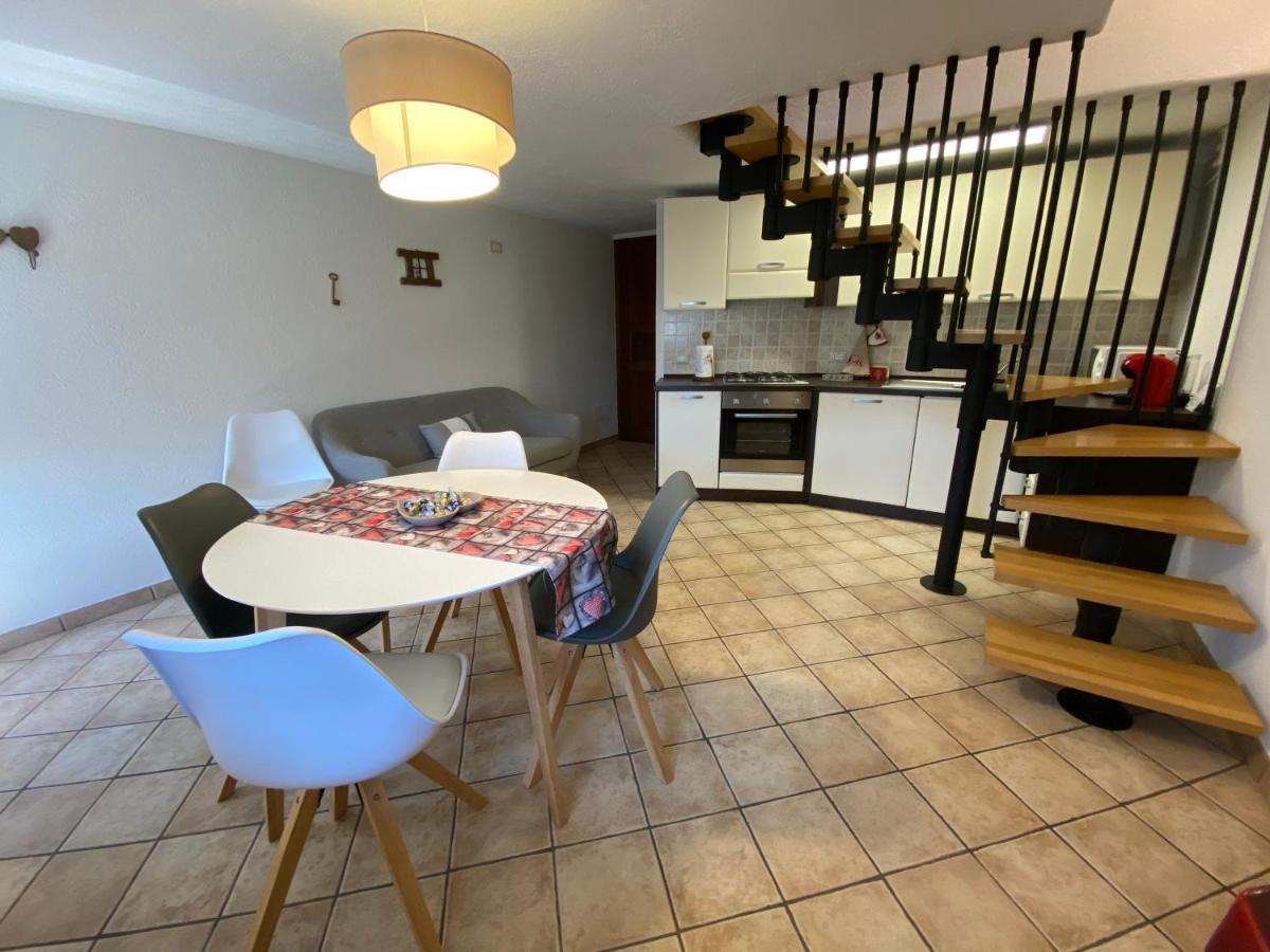 Apartamento Grenier Du Coeur Aosta Exterior foto