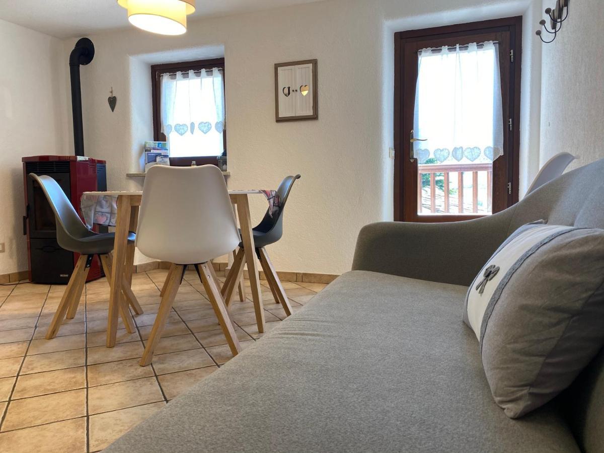 Apartamento Grenier Du Coeur Aosta Exterior foto