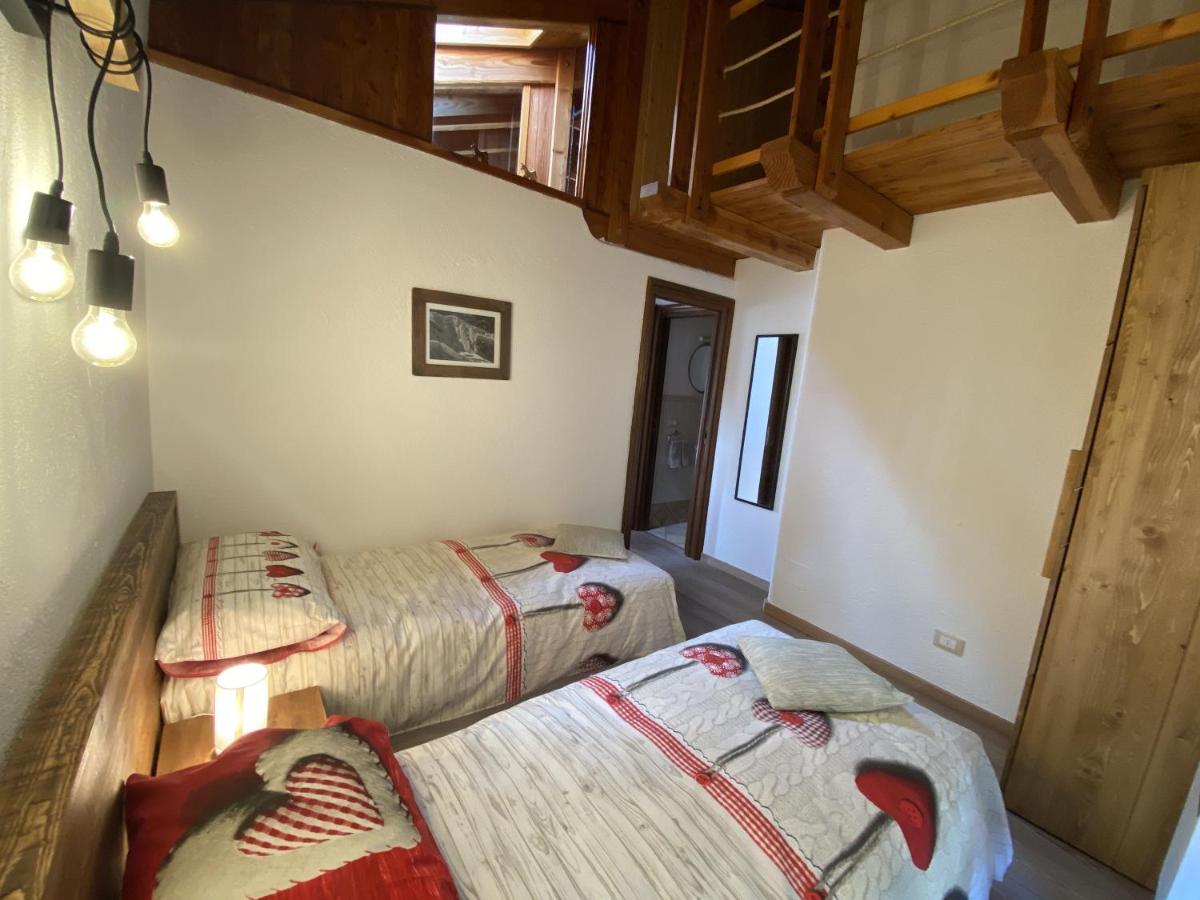 Apartamento Grenier Du Coeur Aosta Exterior foto
