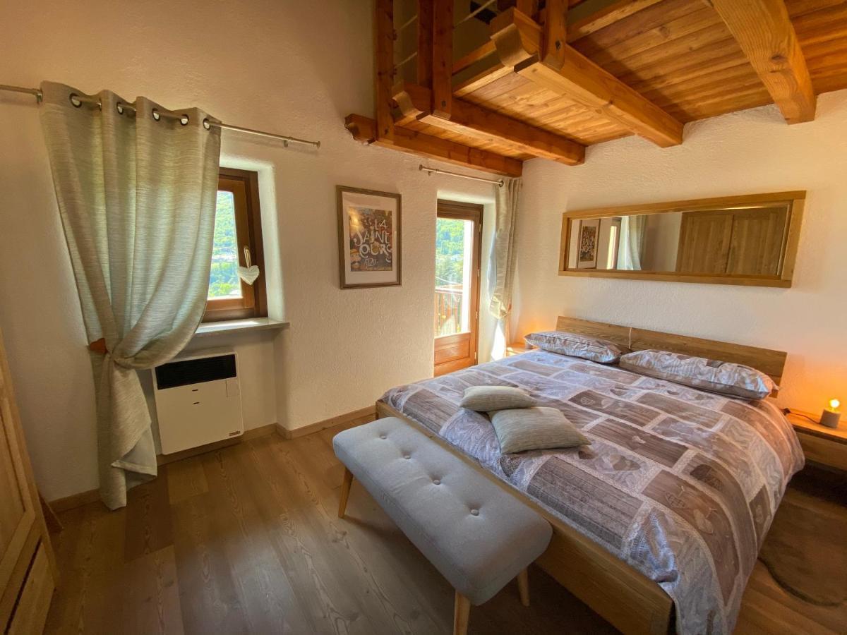 Apartamento Grenier Du Coeur Aosta Exterior foto