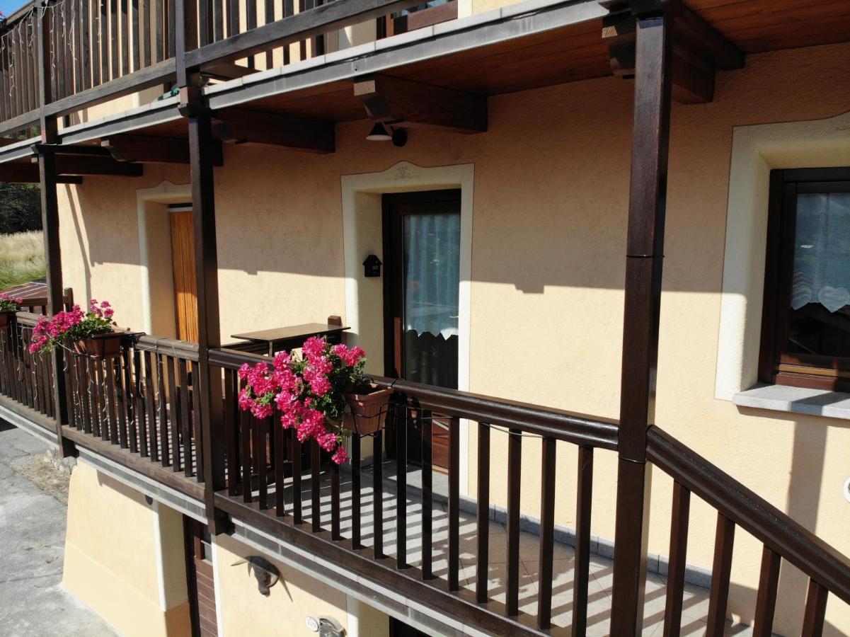 Apartamento Grenier Du Coeur Aosta Exterior foto